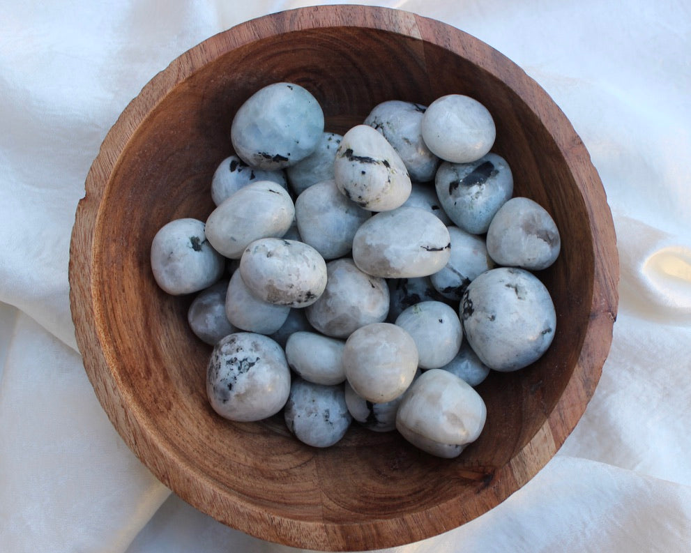 White Rainbow Moonstone 30-45mm