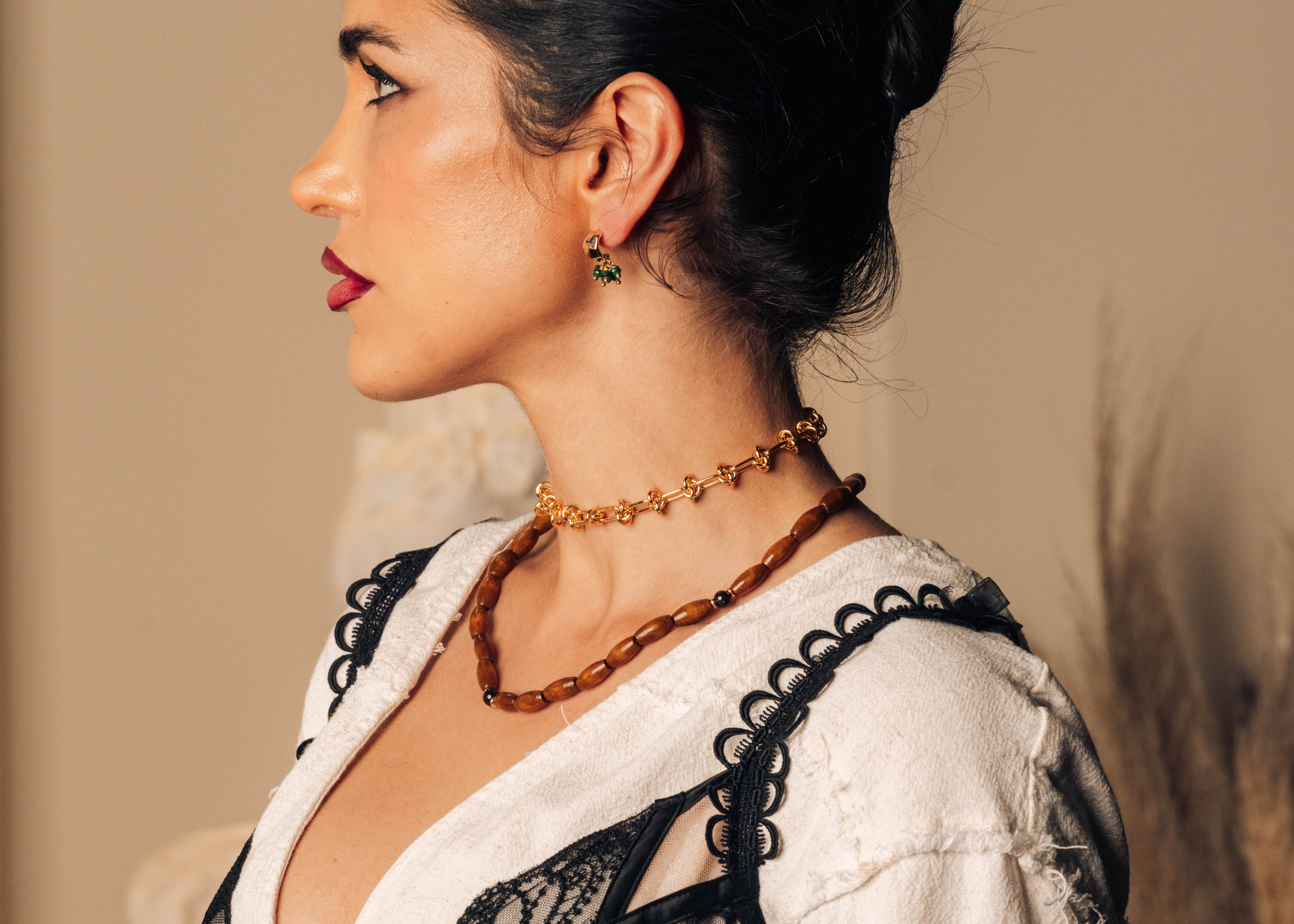 Bold gold barbwire necklace. A modern statement piece symbolizing strength, boundaries, and edgy, fearless style.