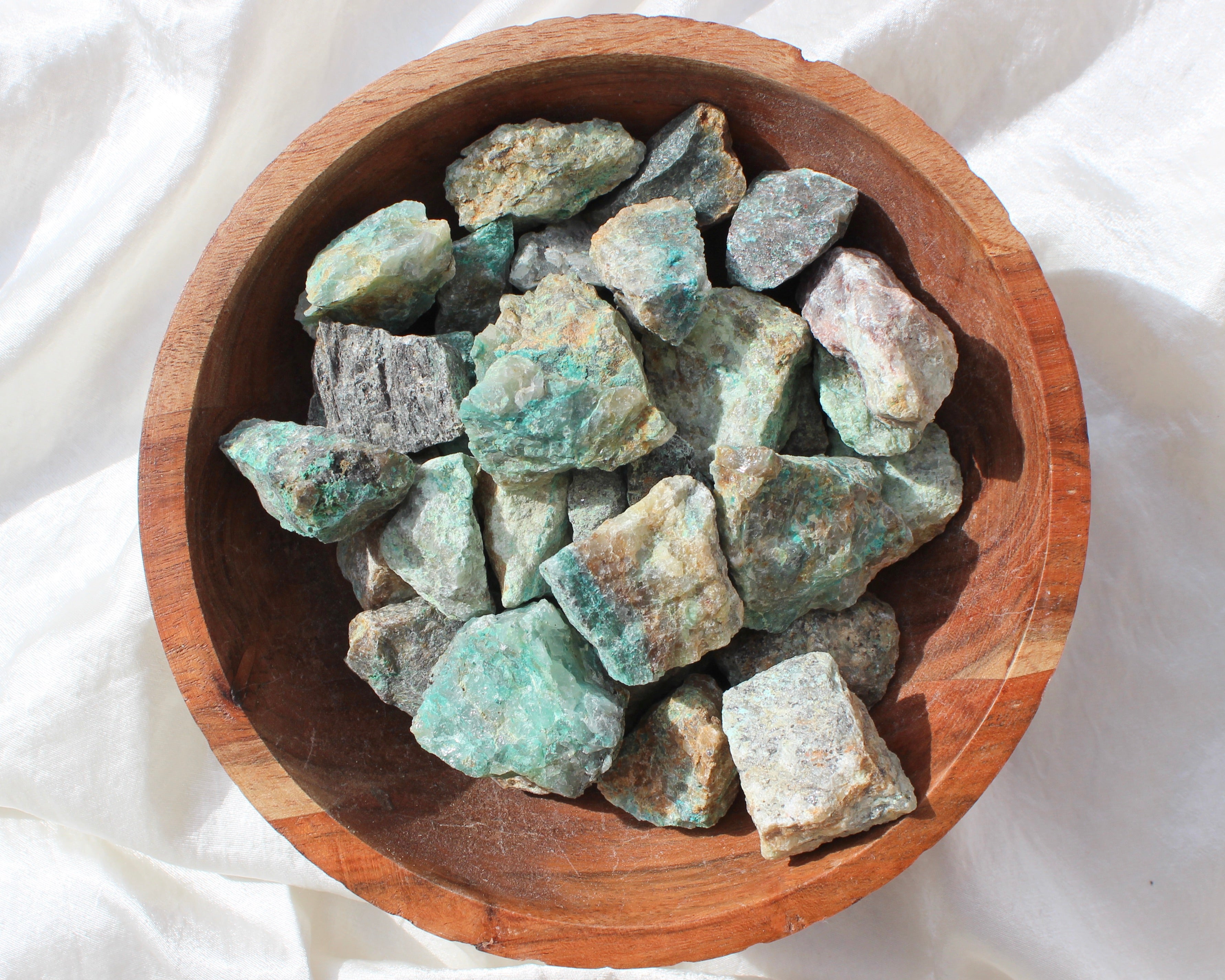 Chrysocolla rough, Chrysocolla crystal, Chrysocolla healing,  Chrysocolla benefits