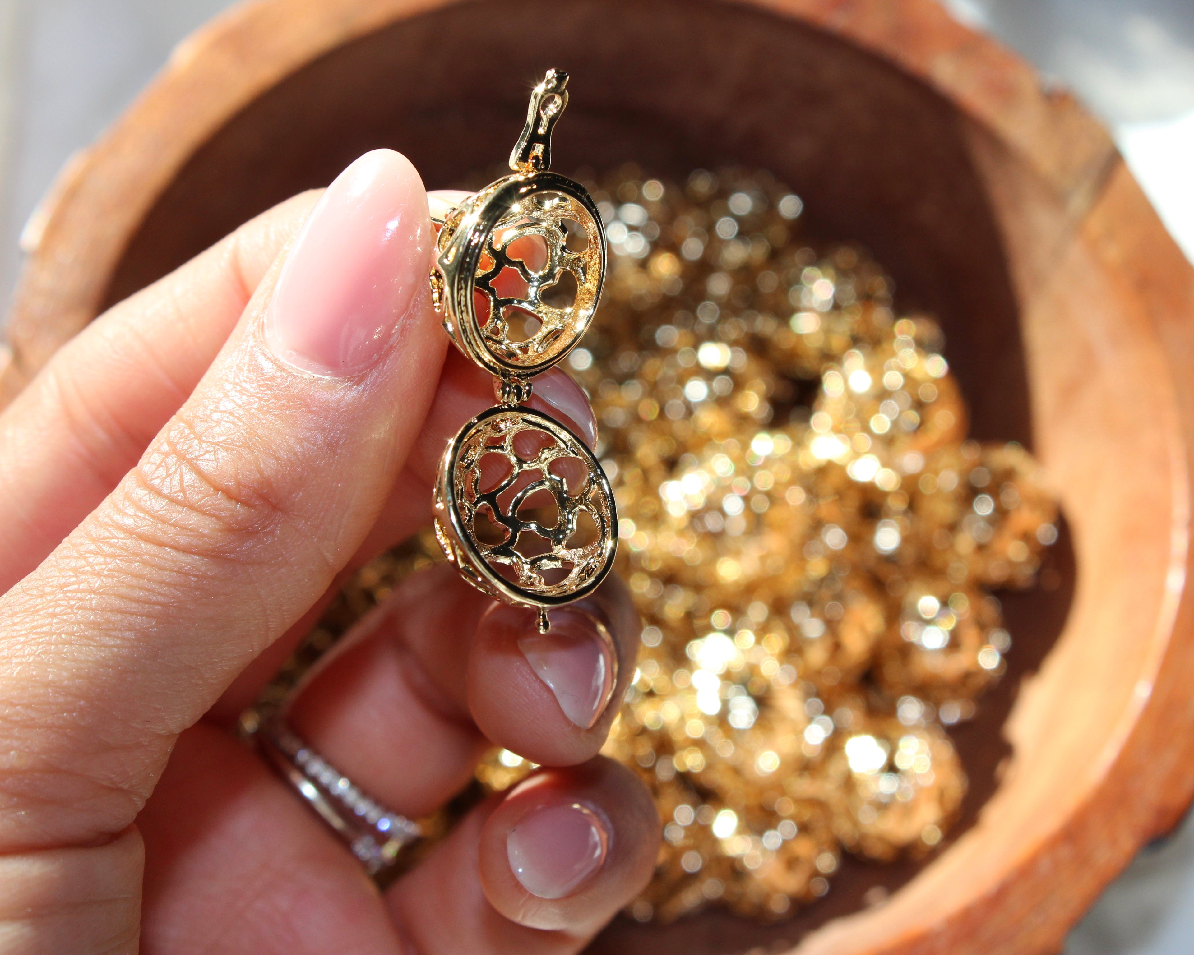 Crystal Cage Heart Shape Gold