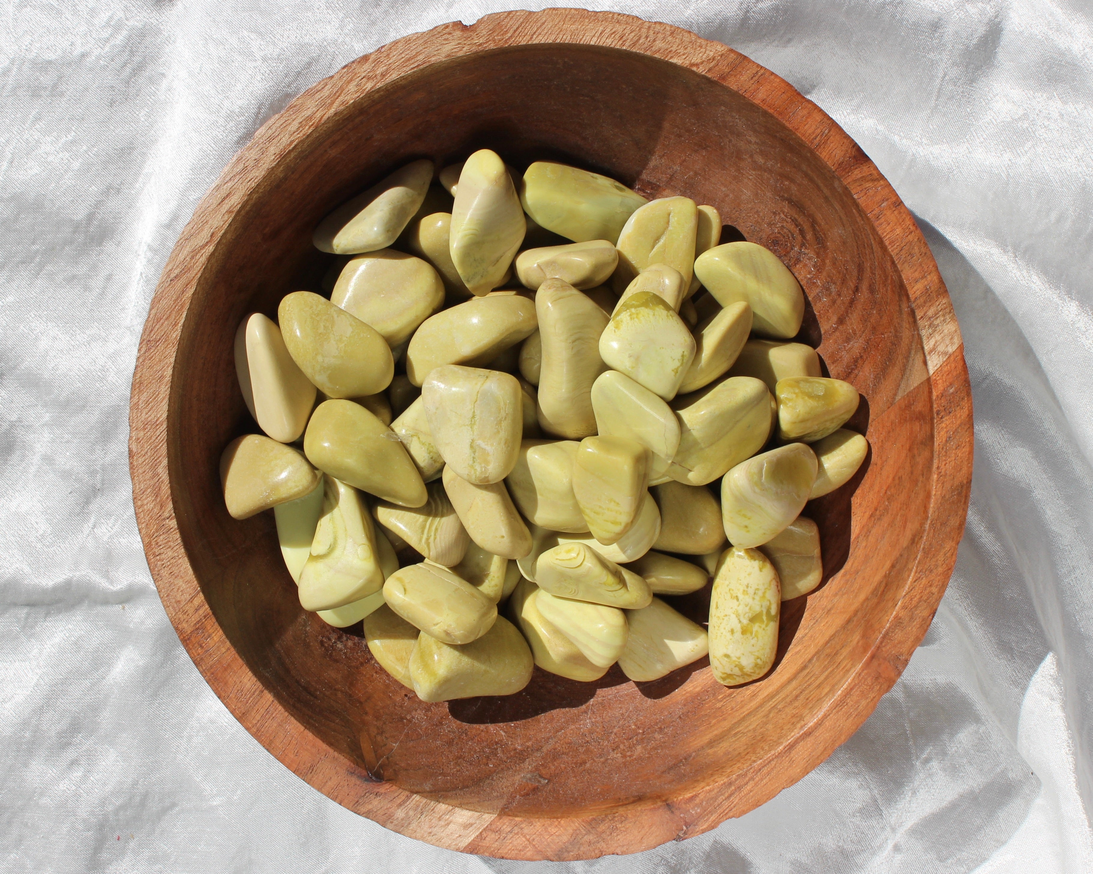 Serpentine, Serpentine benefits, serpentine tumbled, serpentine crystals, Crystal Shop, Online Crystals Shop DeadNova, TikTok Crystals Shop